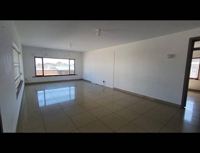 3 BEDROOM PROPERTY TO RENT IN OVERPORT